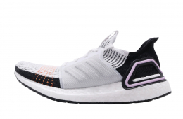 Adidas WMNS Ultra Boost Crystal White Core Black