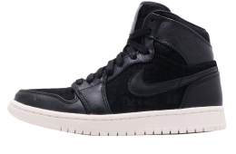 Air Jordan 1 WMNS Retro High Premium Black