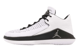 Air Jordan XXXII Low PF White / Metallic Silver
