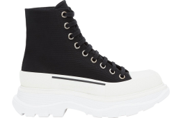 Alexander Mcqueen Tread Slick WMNS Black / White / (06/25)