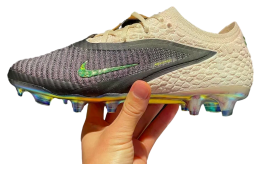 Kobe Bryant x Nike Phantom 6 Low Elite FG SE Phantom / Black