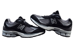 Mens New Balance 2002R Grey / Black