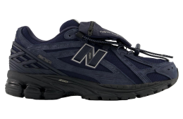 New Balance 1906u Black / Black / White