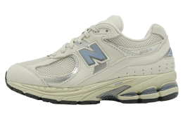 New Balance 2002R Beige / Silver