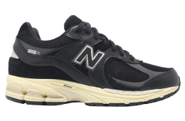 New Balance 2002R Black / Beige