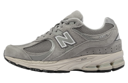 New Balance 2002R Grey / Metallic Silver