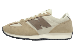 NEW BALANCE 地図柄ジャケット ベージュ/ネイビー New Balance Lunar New Year Woven Jacket BEIGE