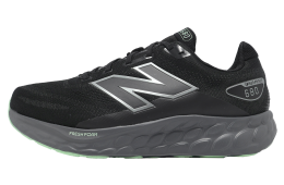New Balance Fresh Foam 680 V8 2E Wide Black / Castlerock / Lab Green