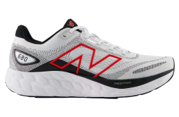 New Balance Fresh Foam 680v8 White / Black