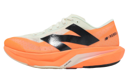 New Balance FuelCell Rebel V4 2E Wide Hot Mango / Angora