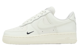 Nike Air Force 1 07 ESS WMNS Sail / Balck