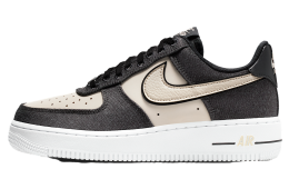 Nike Air Force 1 07 SE WMNS Black / White