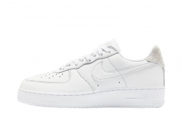 thumb iphone nike air force 1 craft white