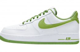 thumb iphone nike air force 1 low white green