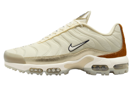Nike Air Max Plus G Coconut Milk / Light Silver