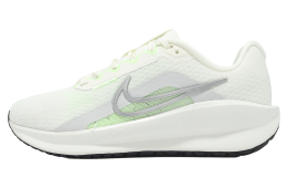 Nike Downshifter 13 WMNS Sail / Metallic Silver