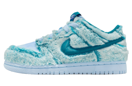 Nike Dunk Low Abominable Snowman GS