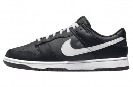 Nike Dunk Low Black White