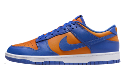 thumb iphone nike dunk low knicks