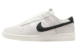 Nike Dunk Low Sail / Black