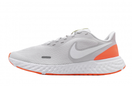 Nike Revolution 5 Platinum Tint White Pink Blast