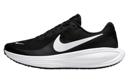 Nike Revolution 8 Black / White