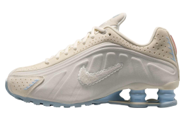 Nike Shox R4 WMNS Pale Ivory / Light Orewood Brown