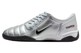 Nike Total 90 III WMNS Metallic Silver / University Red