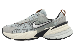 Nike V2K Run PRM WMNS Light Pumice / Light Orewood Brown