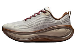 Nike Vomero Plus Sail / Caldera Brown