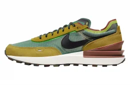 Nike Waffle One Camo Soles