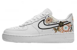 Nike WMNS Air Force 1 Low LNY