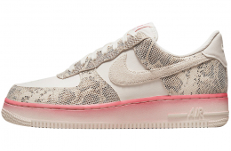 Nike WMNS Air Force 1 Low Our Force 1