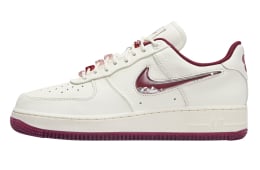 Nike WMNS Air Force 1 Low Valentine’s Day