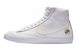 Nike WMNS Blazer Mid 77 Vintage White Metallic Gold