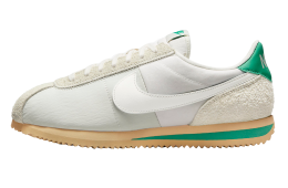 Nike WMNS Cortez Sail Stadium Green