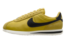 thumb iphone nike wmns cortez vivid sulfur