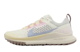 Nike WMNS React Pegasus Trail 4 Sail Phantom