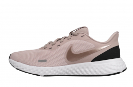 Nike WMNS Revolution 5 Barely Rose Metallic Red Bronze
