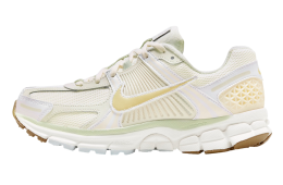 Nike WMNS Zoom Vomero 5 Sail Gold