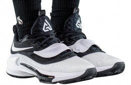 Nike Zoom Freak 3 Black White