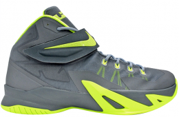 Nike Zoom Soldier 8