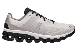 On Cloudflow 4 Distance White / Black