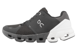 On Cloudflyer 4 Wide Black / White