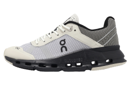 On Cloudnova Z5 Rush WMNS Pearl / Black