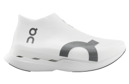 On Coudboom Strike LS Kuota WMNS White|black