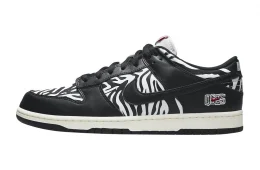 Quartersnacks x Nike SB Dunk Low