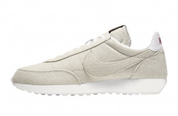 Stranger Things x Nike Tailwind Upside Down