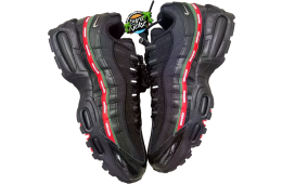 Undefeated x Nike Air Max 95 Black / Metallic Silver